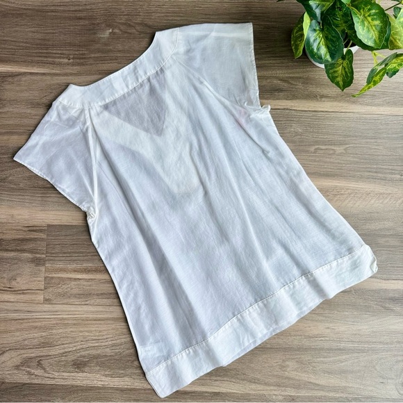 Kenneth Cole White Linen-Blend Lace-trimmed V-Neck Cap Sleeve Blouse - Picture 10 of 11